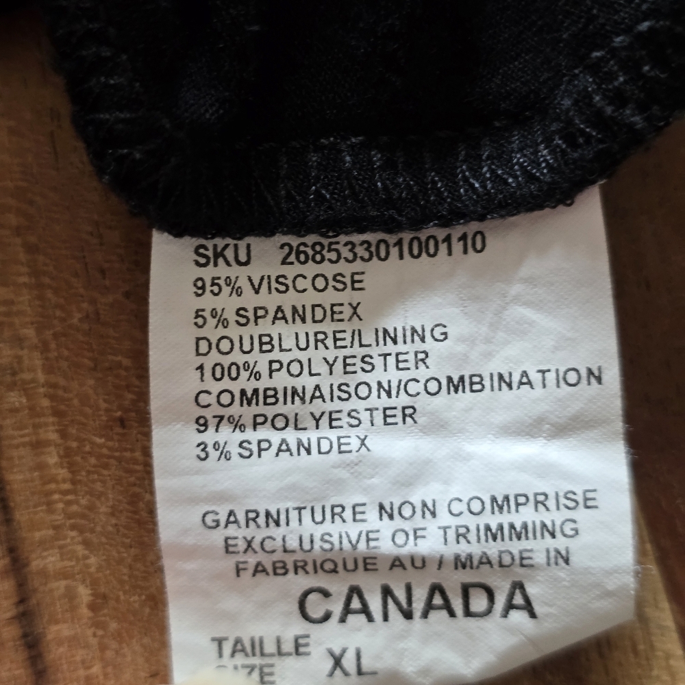Le Chateau Black Sleeveless Sweatheart Neck Top, Silver Beaded Accents,Size XL - Picture 8 of 12